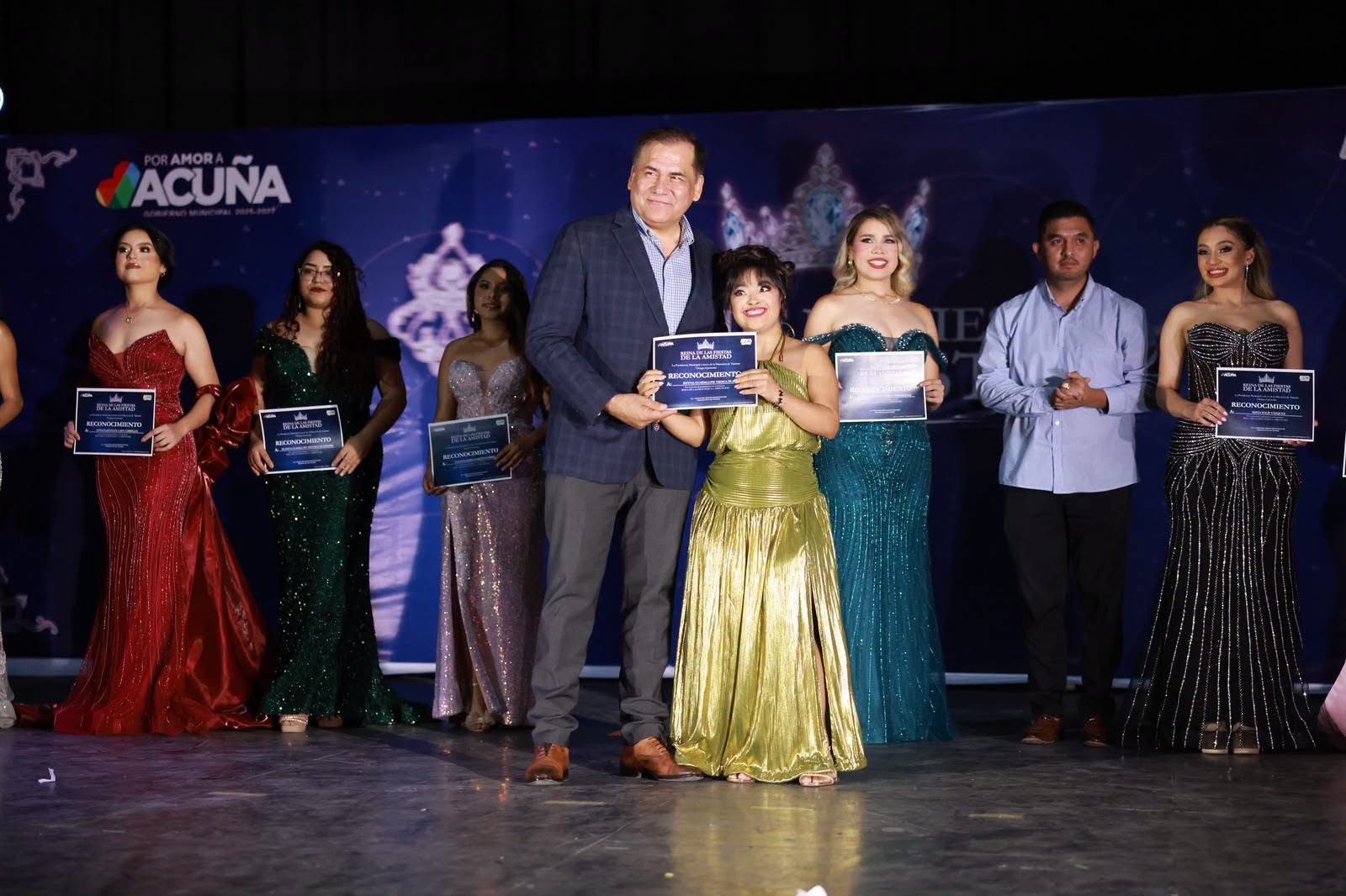 BRILLA EL TALENTO Y LA ELEGANCIA EN EL CERTAMEN DE LA REINA DE LAS FIESTAS DE LA AMISTAD 2026