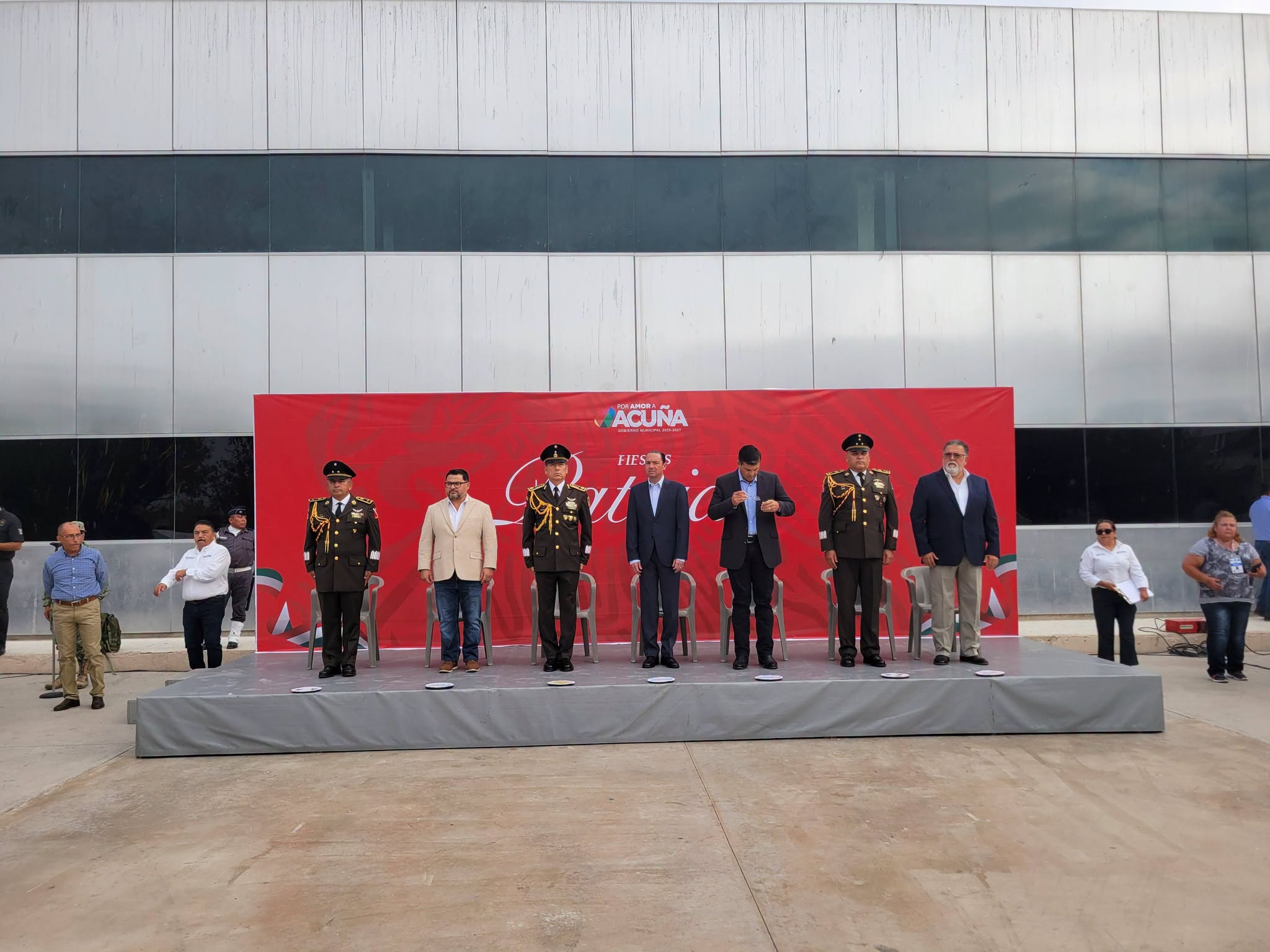 Conmemora Acuña defensa de la patria por los Niños Héroes