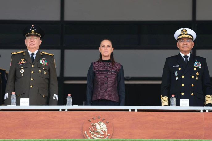 EL HEROICO COLEGIO MILITAR FORMA MUJERES Y HOMBRES DISPUESTOS A SERVIR A SU PUEBLO