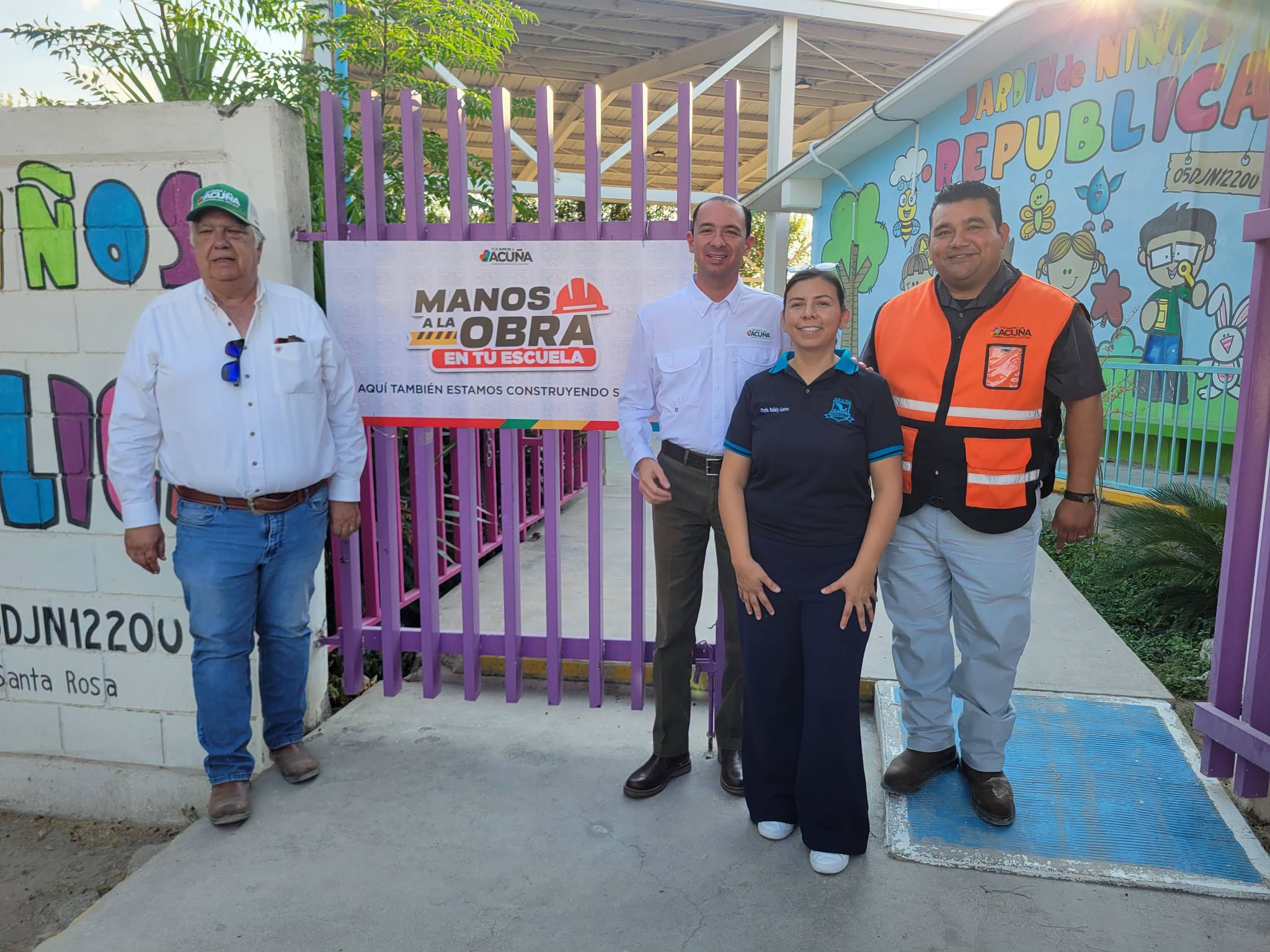 Emilio pone Manos a la obra también en escuelas