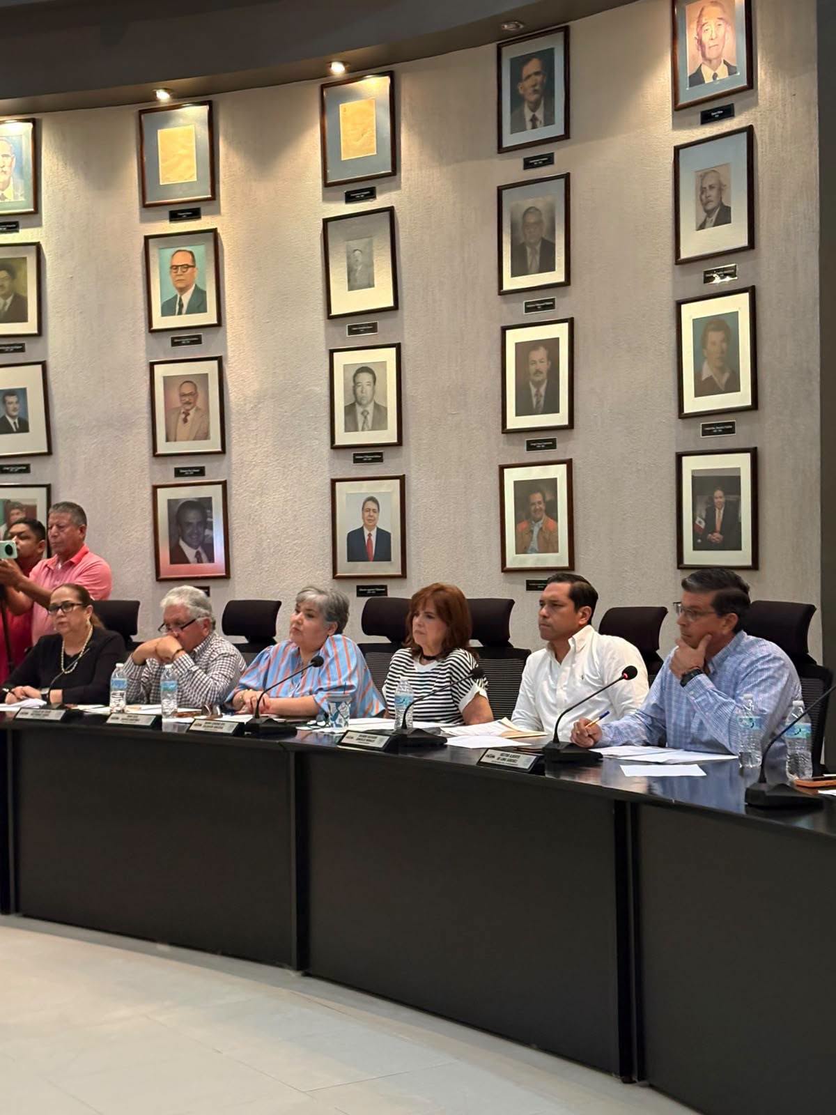 EN SEGUNDA SESIÓN DE CABILDO APRUEBAN PROPUESTAS DE USO DE SUELO, TRANSPORTE, CATASTRO Y LA REINCORPORACIÓN DE REGIDORA
