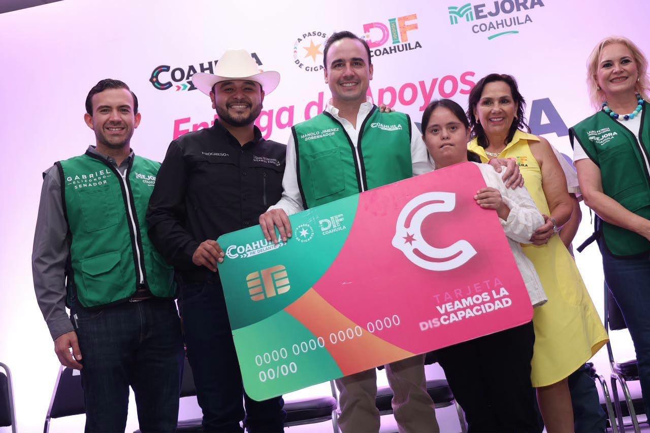 ENTREGAN MILES DE BECAS A PERSONAS CON DISCAPACIDAD EN TODO COAHUILA