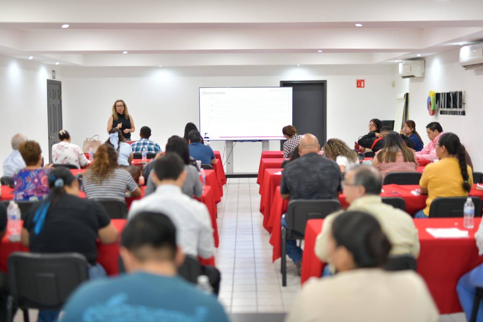 FINALIZA CON ÉXITO LA RUTA DEL EMPRENDEDOR 2026 EN ACUÑA