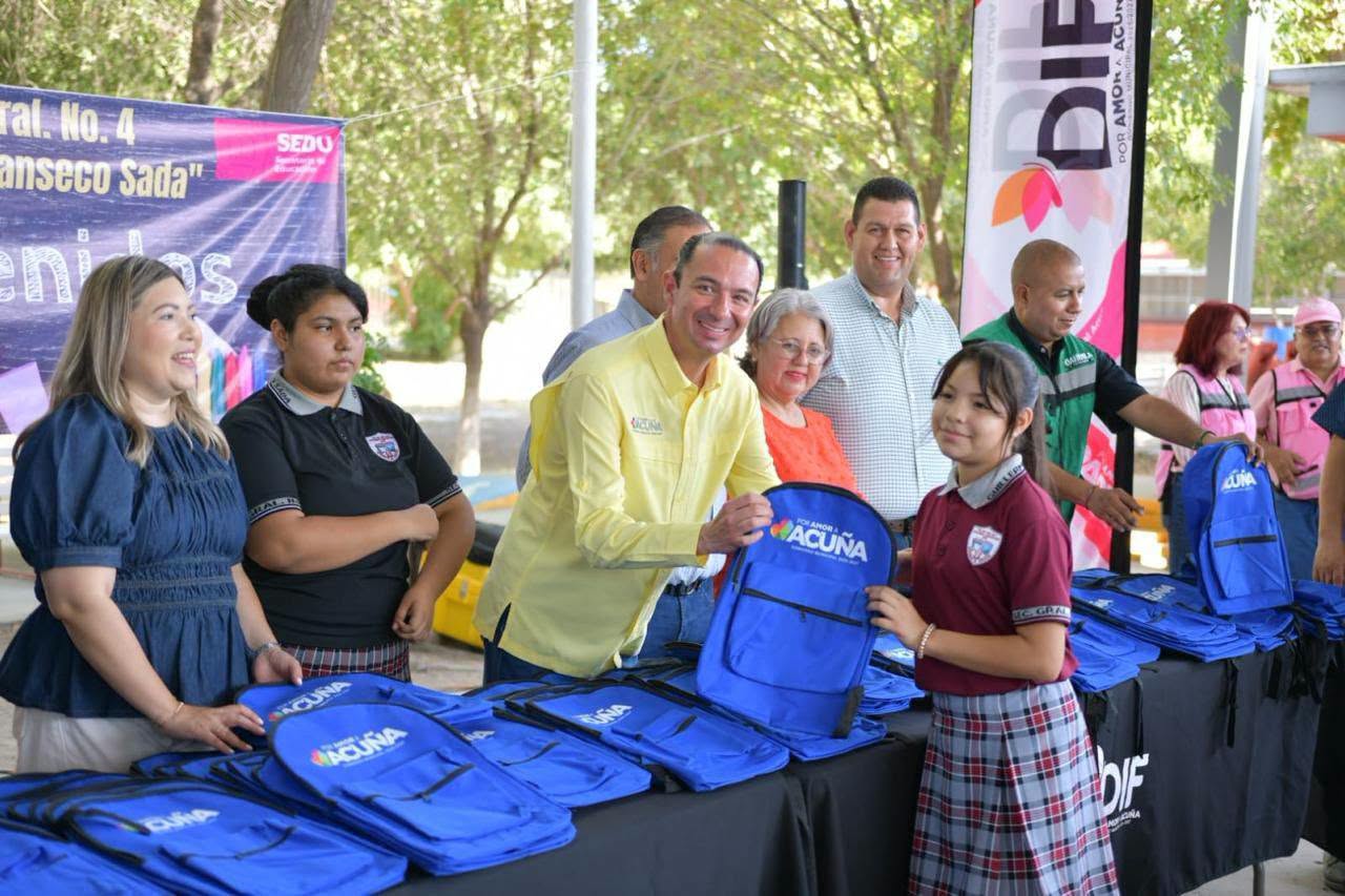 GOBIERNO MUNICIPAL ARRANCA PROGRAMAS “MOCHILA CON FUTURO” Y “CON AMOR A TU MOCHILA”