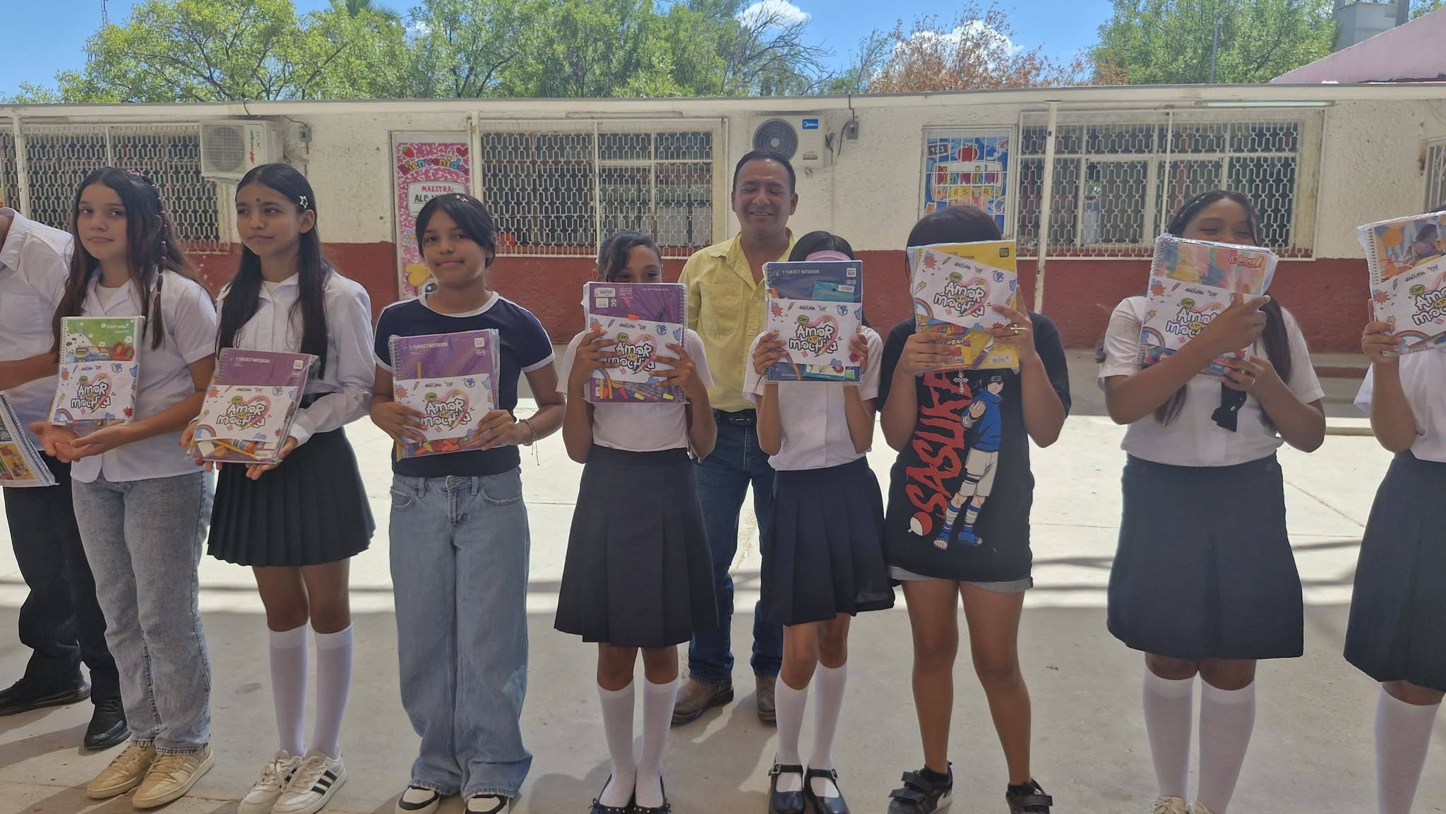 ¡META CUMPLIDA! 5 MIL MOCHILAS Y 5 MIL PAQUETES ESCOLARES ENTREGADOS