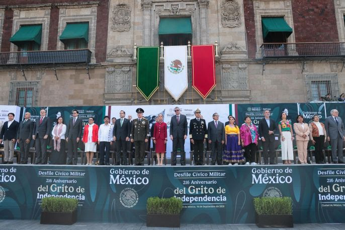 MÉXICO NO SERÁ COLONIA NI PROTECTORADO DE NADIE; NO SE DOBLEGA, NO SE ARRODILLA Y NUNCA SE VENDE