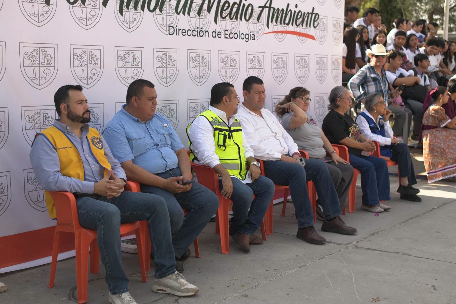 PLANTAN ÁRBOL POR LA PAZ 2026 EN EL MARCO DEL FESTIVAL INTERNACIONAL DEL FOLKLOR ACUÑA 2026