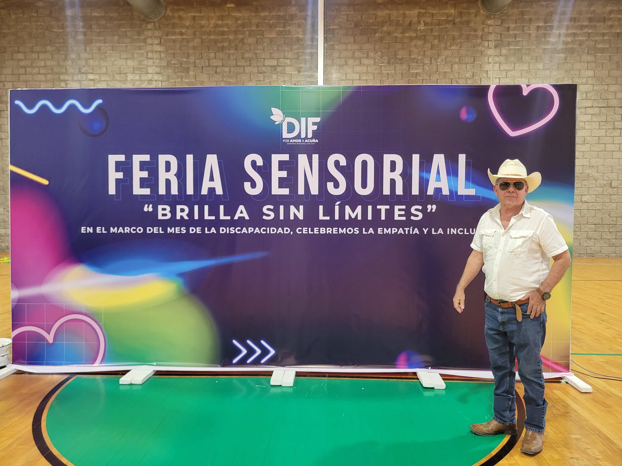Preside la señora Yahaira la Feria Sensorial "Brilla Sin Límites"