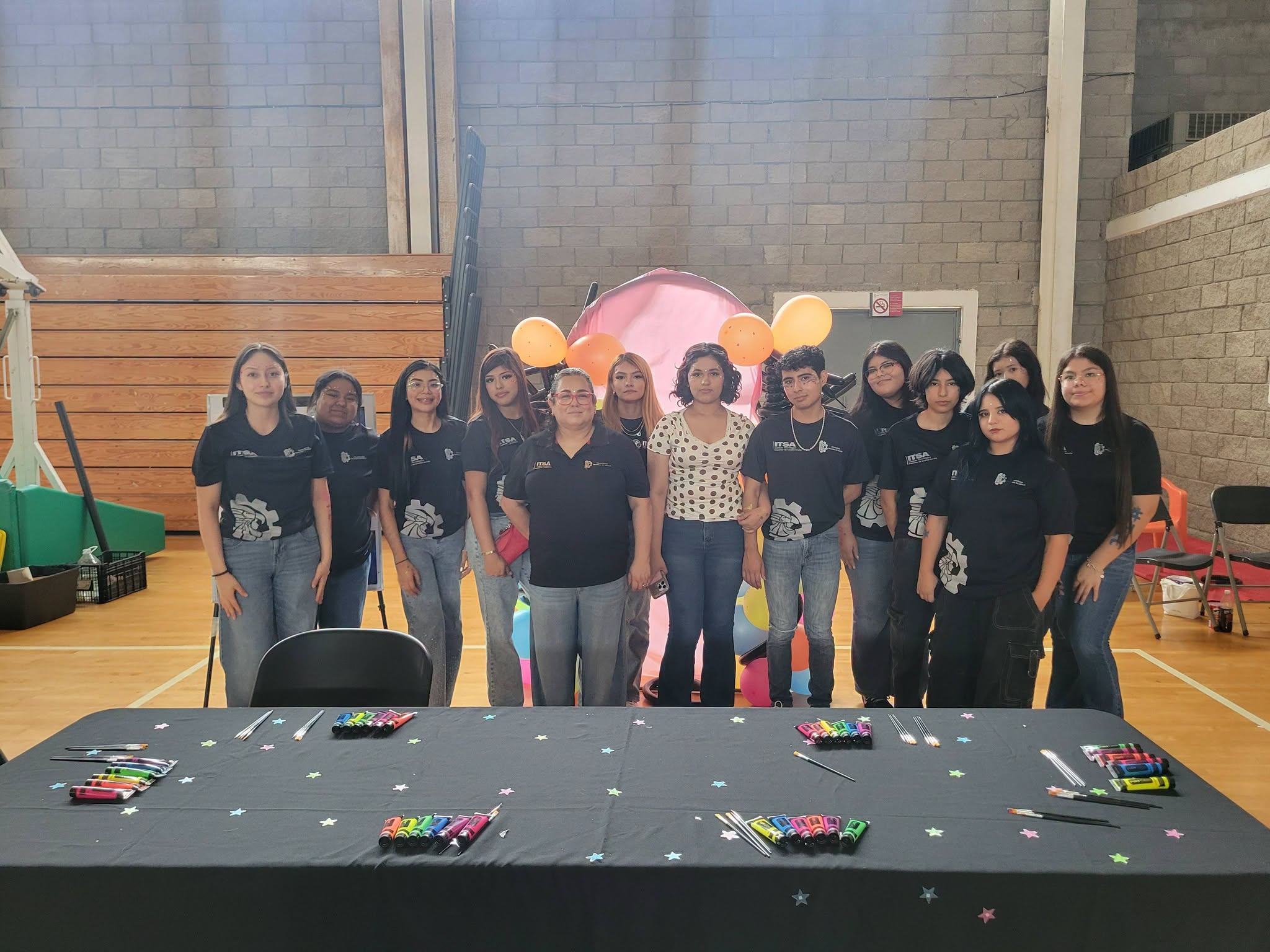 Preside la señora Yahaira la Feria Sensorial "Brilla Sin Límites"