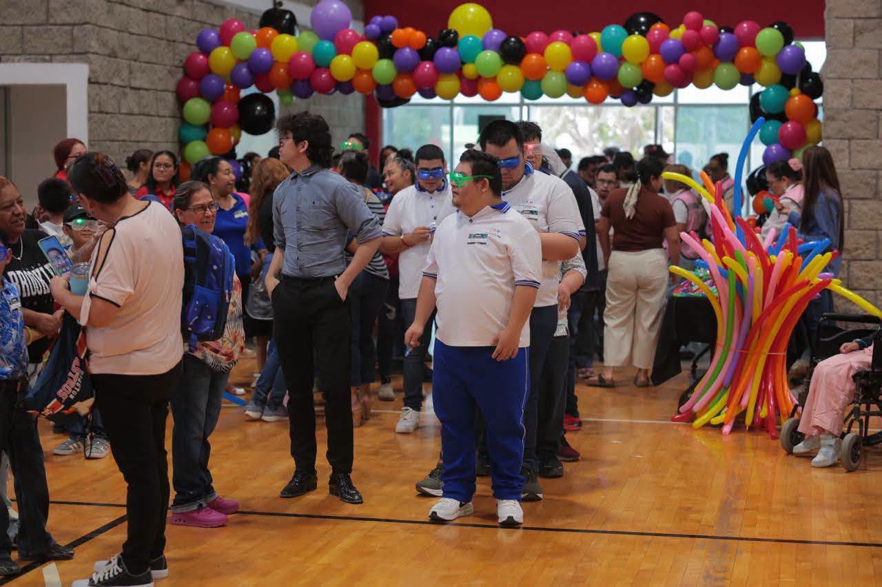 REALIZA DIF FERIA SENSORIAL