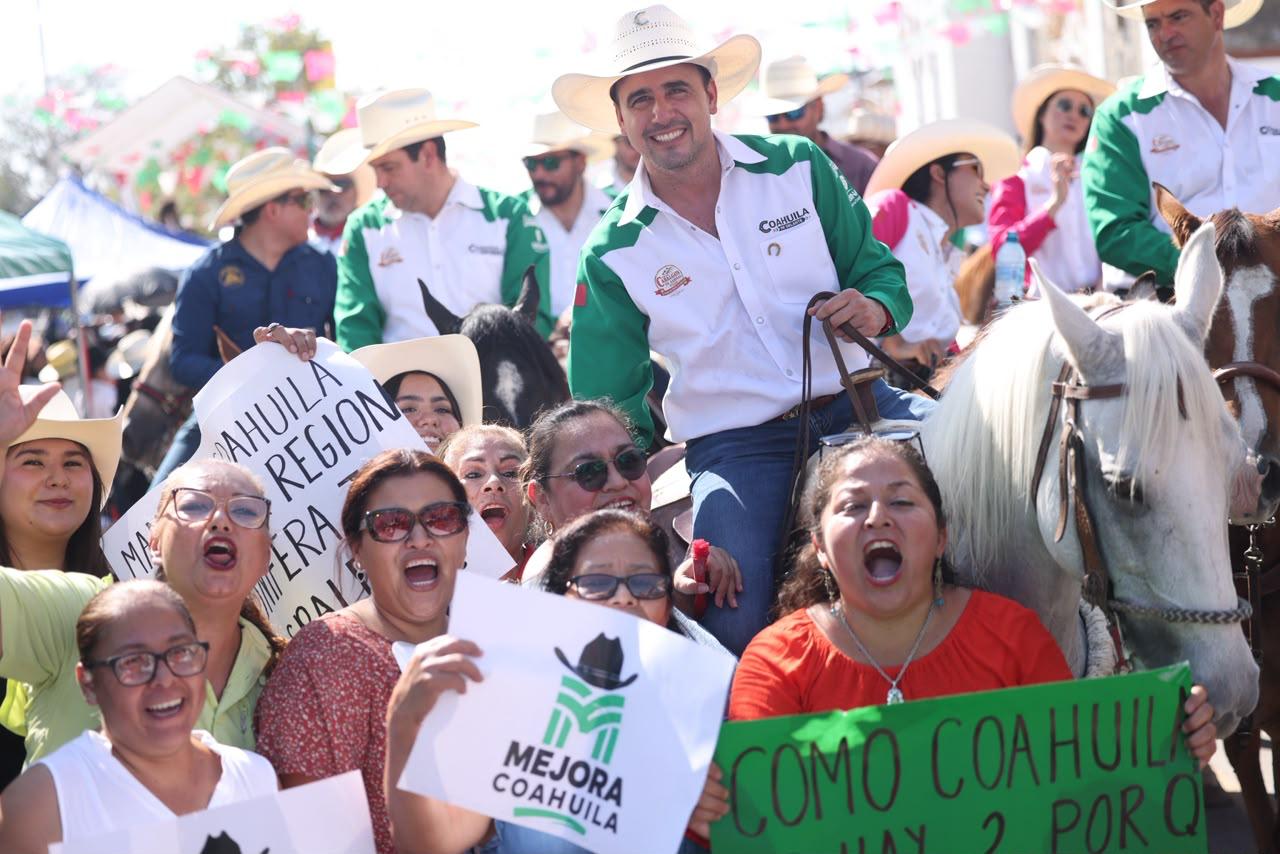 SE CONSOLIDA LA GRAN CABALGATA DE SABINAS COMO LA MEJOR DE MÉXICO: MANOLO